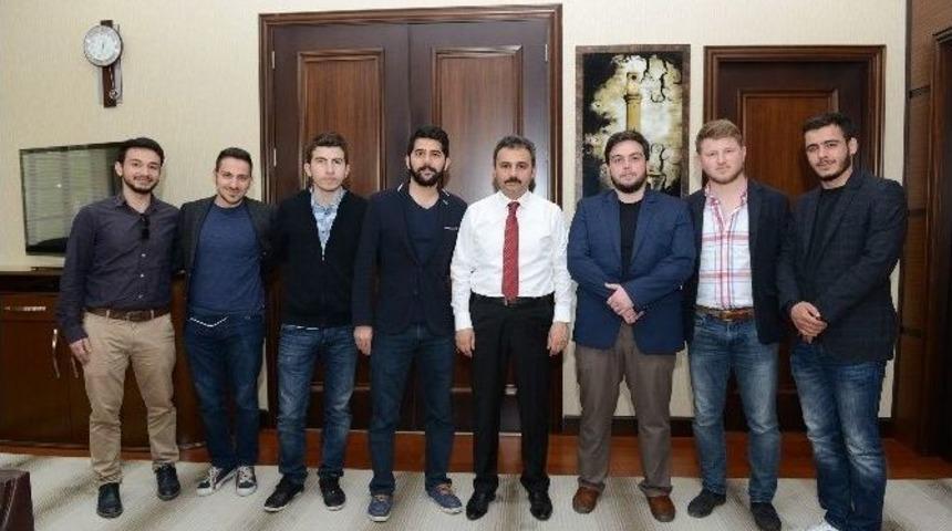 Hukuk &Ouml;ğrencilerinden Başkan K&uuml;lc&uuml;&rsquo;ye Ziyaret