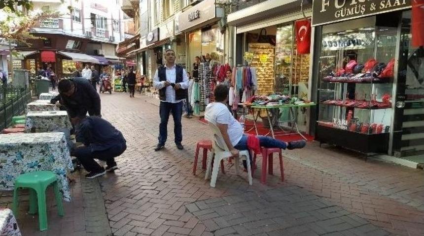 Edremit&rsquo;te Silahlı Kavga: 1 Yaralı