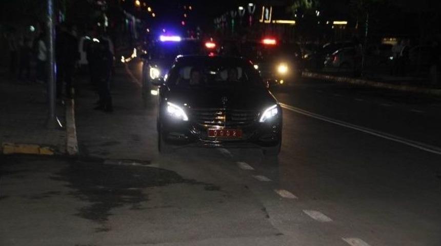 Başbakan Ahmet Davutoğlu Gen&ccedil;lerin Sorularını Cevaplandırdı