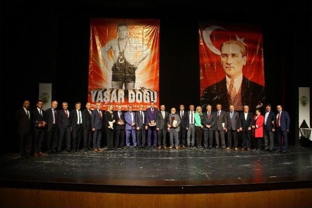 Yaşar Doğu Spor &Ouml;d&uuml;lleri Sahiplerini Buldu