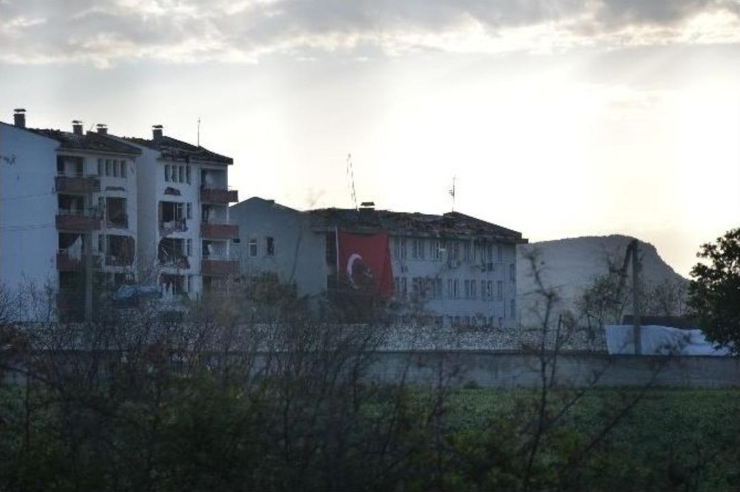 Bomba Y&uuml;kl&uuml; Tankerle Yapılan Saldırının Şiddeti G&uuml;n Ağarınca Ortaya &Ccedil;ıktı