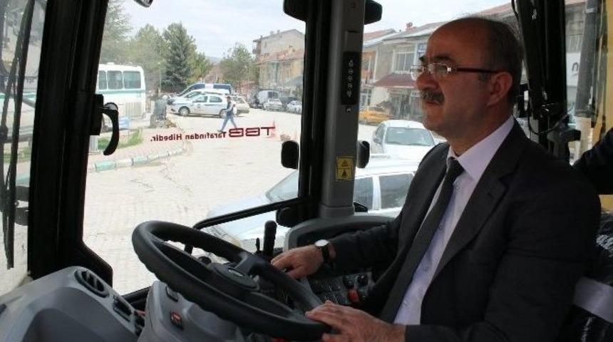 B&uuml;nyan Belediyesi Ara&ccedil; Filosunu G&uuml;&ccedil;lendiriyor