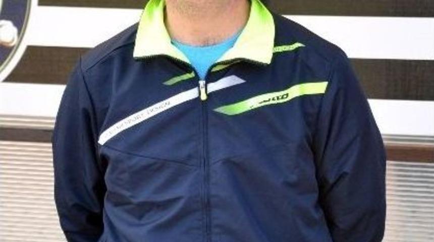 Bi&ccedil;er, Takımından Memnun