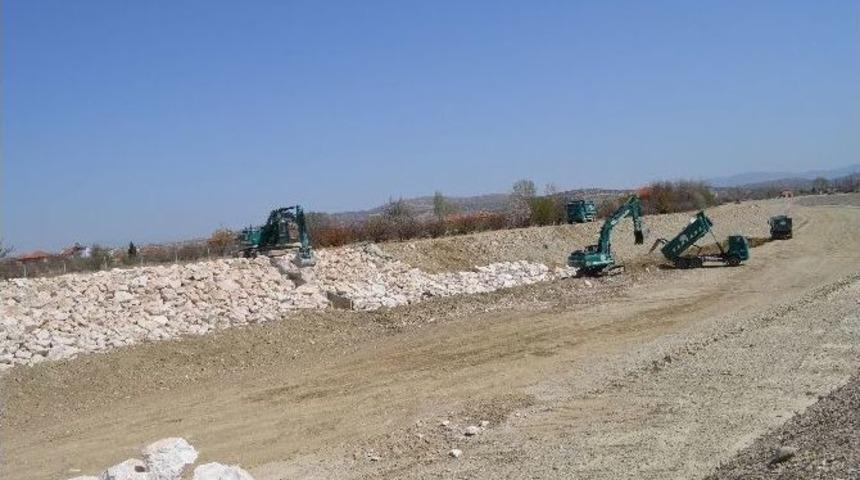 Dsi&rsquo;den Elmalı Ve Korkutelinde Taşkın &Ouml;nleme &Ccedil;alışması