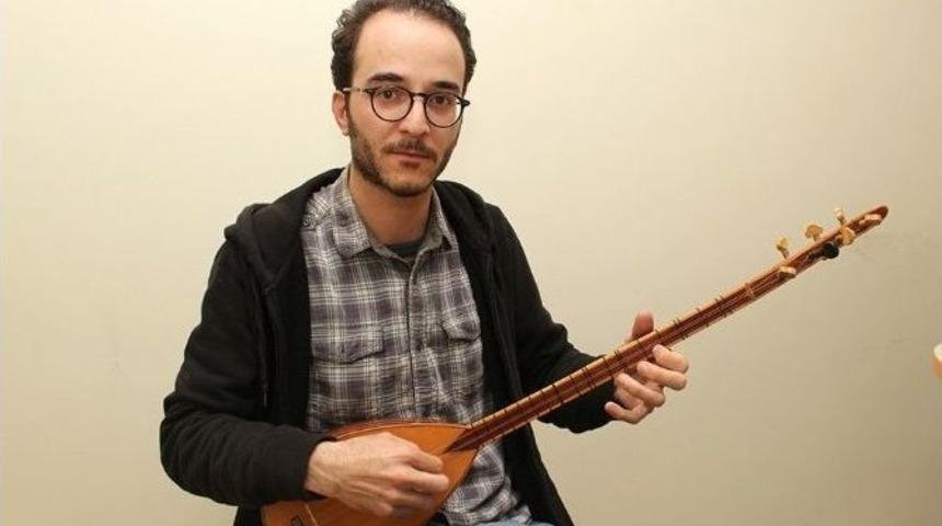 &Uuml;nyeli M&uuml;zisyen, Anadolu &Ccedil;algısıyla Tura &Ccedil;ıktı