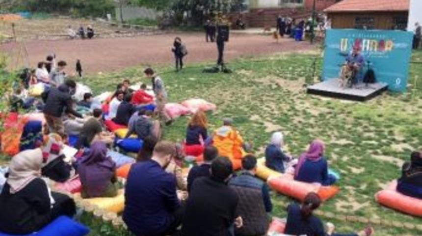 Kuzguncuk Bostanı’nda Şiir Dinletisi