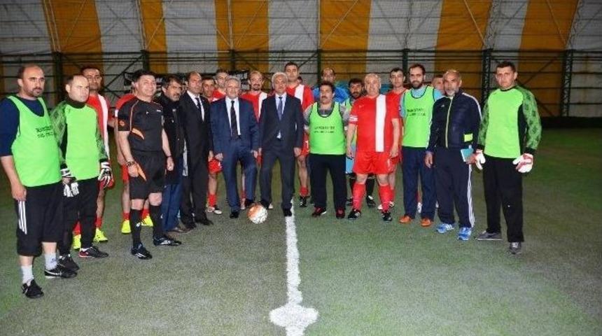 Erzincan&rsquo;da Adnan Tanalı Olgunlar Ligi Başladı