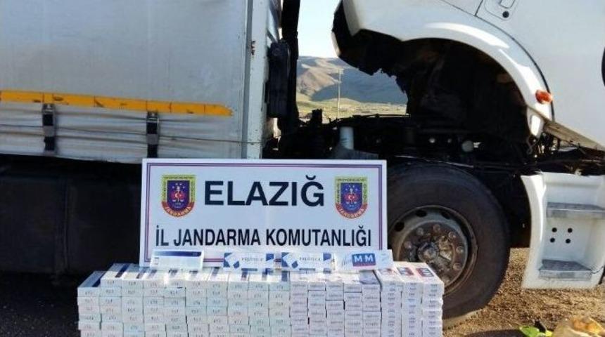 Kamyonun Tavanından 3 Bin Paket Ka&ccedil;ak Sigara &Ccedil;ıktı