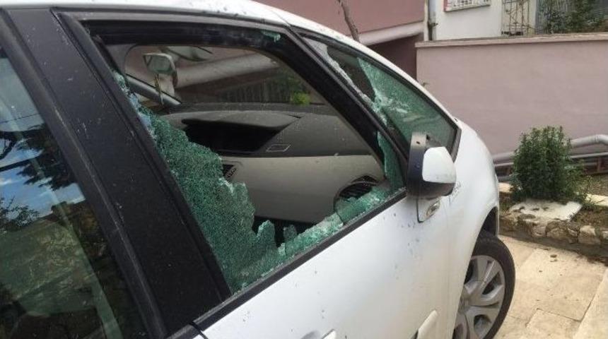 Belediye Başkanının Park Halindeki Aracına Silahlı Saldırı