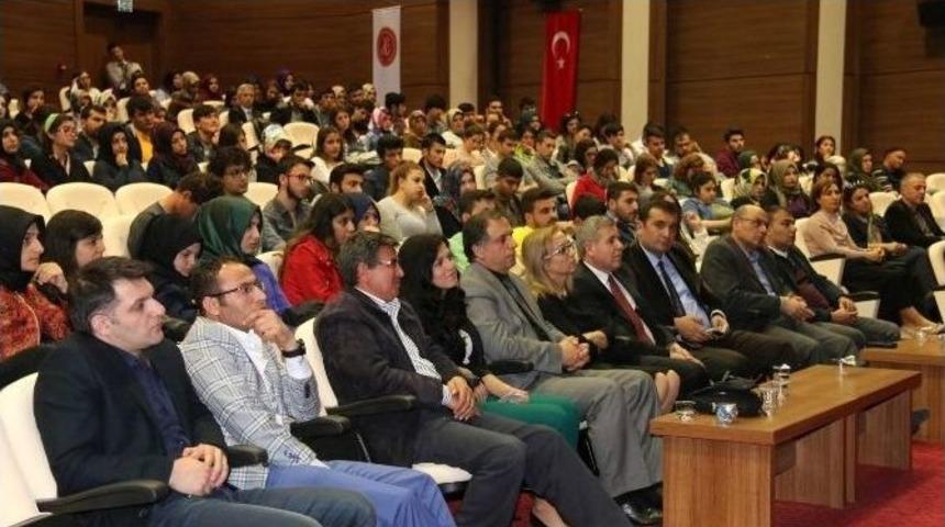 Ne&uuml;&rsquo;de Yakın Coğrafyamız B&uuml;y&uuml;k Ortadoğu Konulu Konferans D&uuml;zenlendi