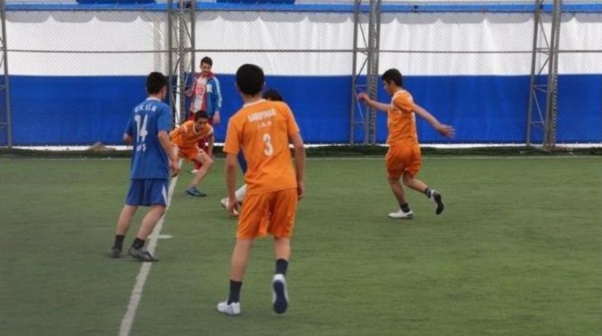 Bulanık&rsquo;ta Halı Saha Futbol Turnuvası