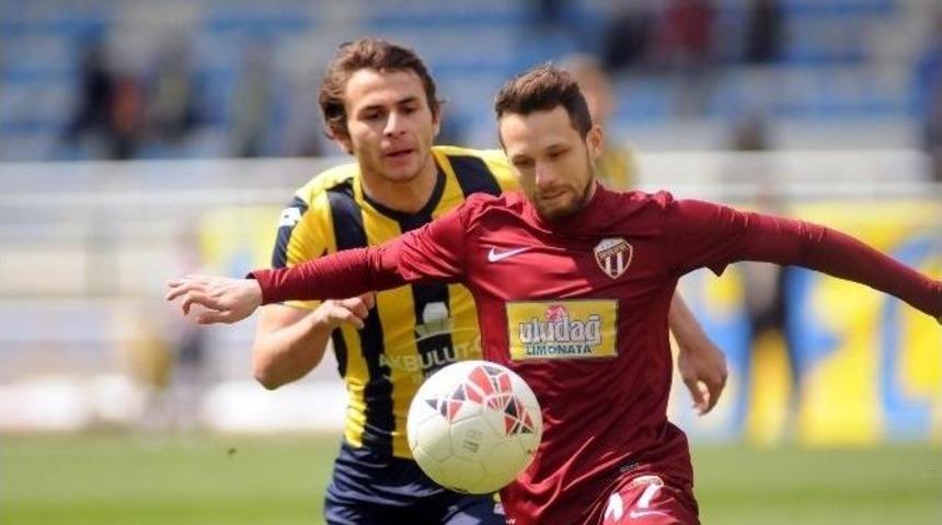İneg&ouml;lspor&rsquo;da G&ouml;zler Kartalspor Ma&ccedil;ına &Ccedil;evrildi