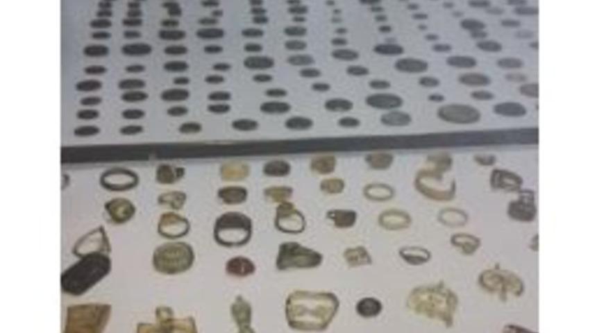 200 Bin Dolarlık Tarihi Eserleri Satmaya &Ccedil;alışırken Yakalandı