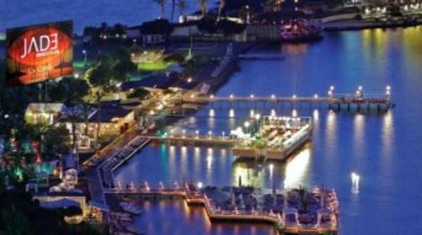 Jade Beach Kapılarını A&ccedil;maya Hazırlanıyor