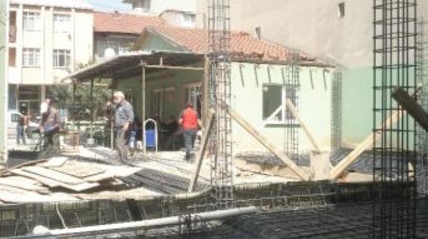 İzmit Belediyesi Camilere Desteğini S&uuml;rd&uuml;r&uuml;yor