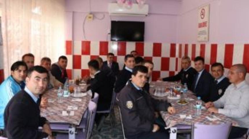 Kaymakam Karaaslan&rsquo;dan Polislere 171. Kuruluş Yıl D&ouml;n&uuml;m&uuml; Yemeği
