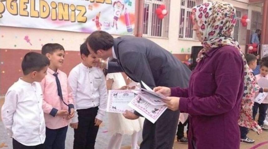 Beydağ&rsquo;da, Okuma-yazma &Ouml;ğrenen Minikler İ&ccedil;in Okuma Şenliği