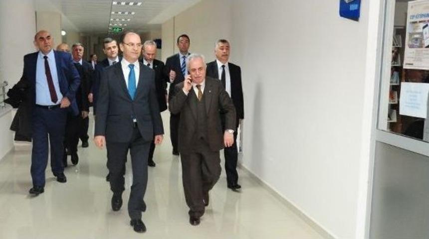 Y&ouml;k &Uuml;yesi Prof. Dr. Rahmi Er Ve &Uuml;niversite Rekt&ouml;rlerinden Et&uuml;&rsquo;ye Ziyaret