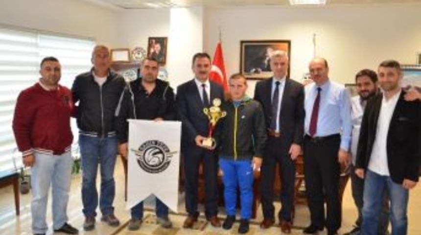 Gen&ccedil; Motokros&ccedil;ular Şevki Şevkiev&rsquo;e Emanet