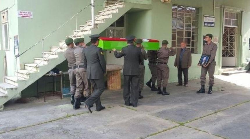 Kore Gazisi Kocausta Son Yolculuğuna Uğurlandı