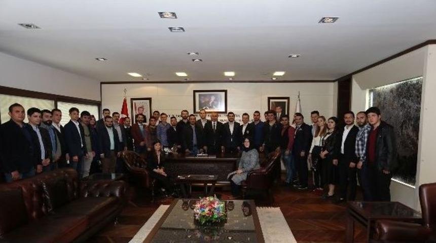 Ak Partili Gen&ccedil;lerden Başkan Zolan&rsquo;a Ziyaret