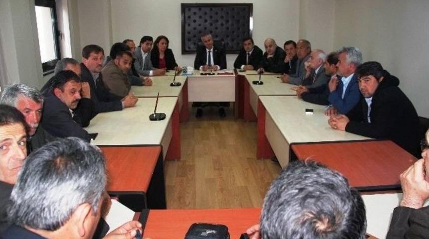 Muhtarlardan Karaveli&rsquo;ye Tam Destek