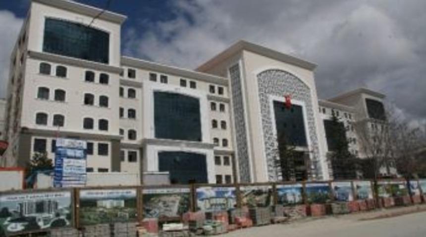 Yozgat H&uuml;k&uuml;met Konağı İnşaatında &Ccedil;alışmalar Hızla S&uuml;r&uuml;yor