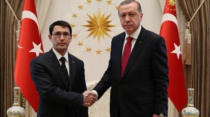 Cumhurbaşkanı Erdoğan, T&uuml;rkmenistan B&uuml;y&uuml;kel&ccedil;isi Amanlıyev&rsquo;i Kabul Etti
