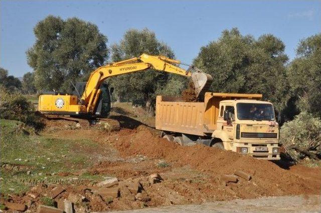 Nazilli’de Yeni Yol Yapımları Hızla Sürüyor