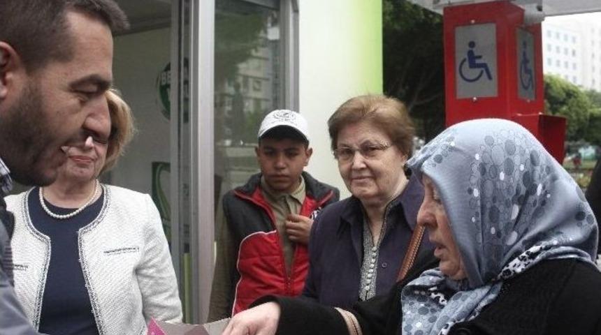 &Ouml;zgecan&rsquo;ın Katili &Ouml;ld&uuml;r&uuml;l&uuml;nce &Ccedil;ikolata Dağıttılar