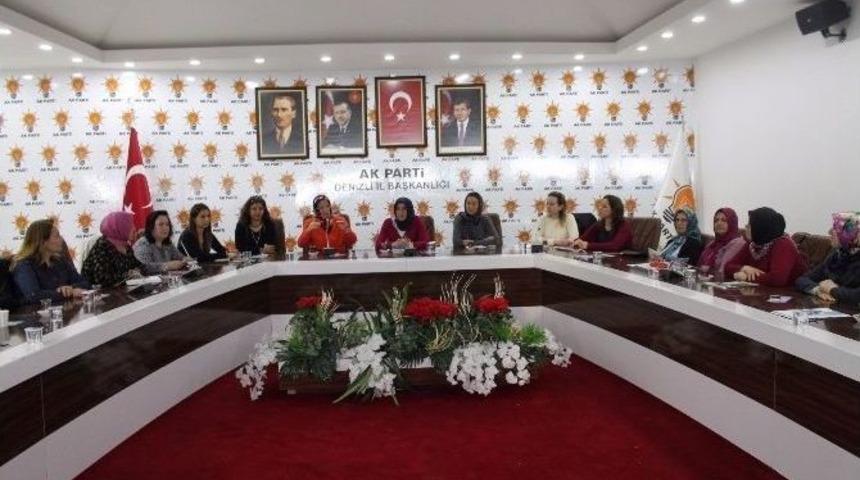 Ak Parti Kadın Kollarına Seminer