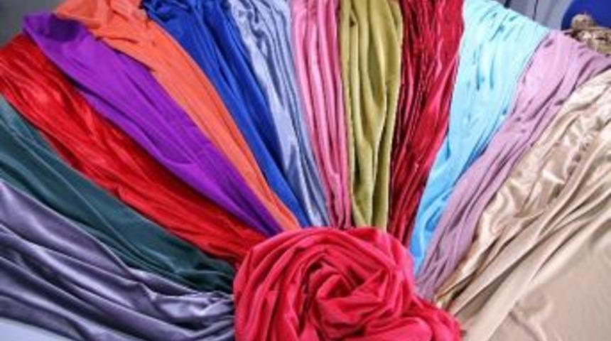 Yeni Kuşak Modacılardan &ldquo;kadifeden Hik&acirc;yeler&rdquo;