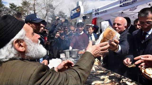 Büyükşehir Ve Aü’den Balık Şenliği