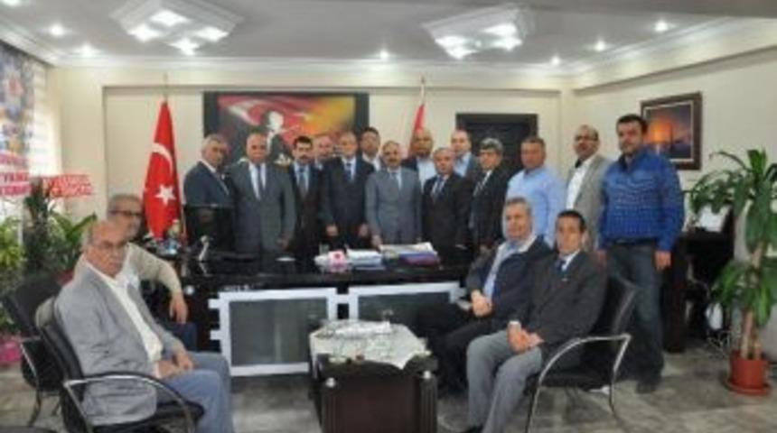 Başkan Din&ccedil;er, Tarsus Emniyet M&uuml;d&uuml;r&uuml; &Ccedil;akan&rsquo;ı Ziyaret Etti