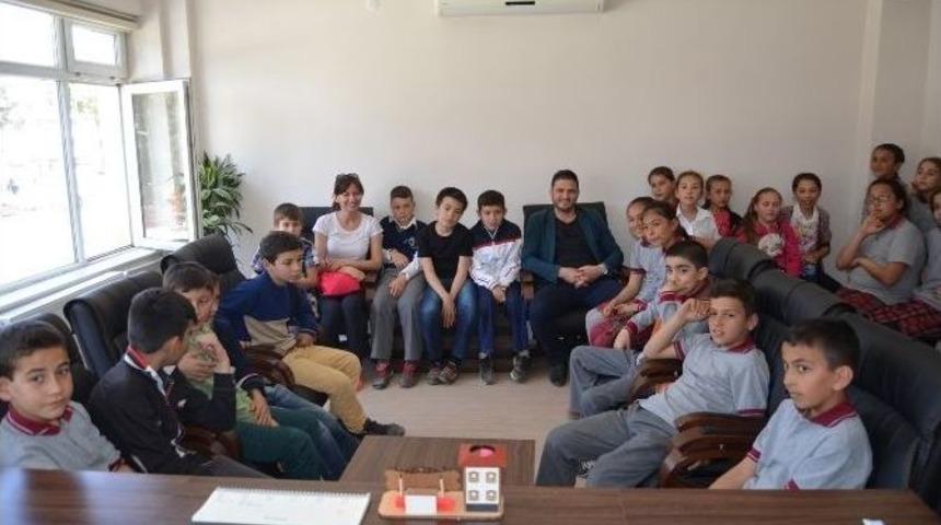 &Ouml;ğrenciler &ldquo;şehrim Benim Evim&rdquo; Projesi Kapsamında Kula&rsquo;yı Gezdi