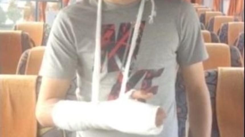 Cezalı Teknik Direkt&ouml;r Ma&ccedil;ın Devre Arasında Rakip Kalecinin Kolunu Kırdı İddiası