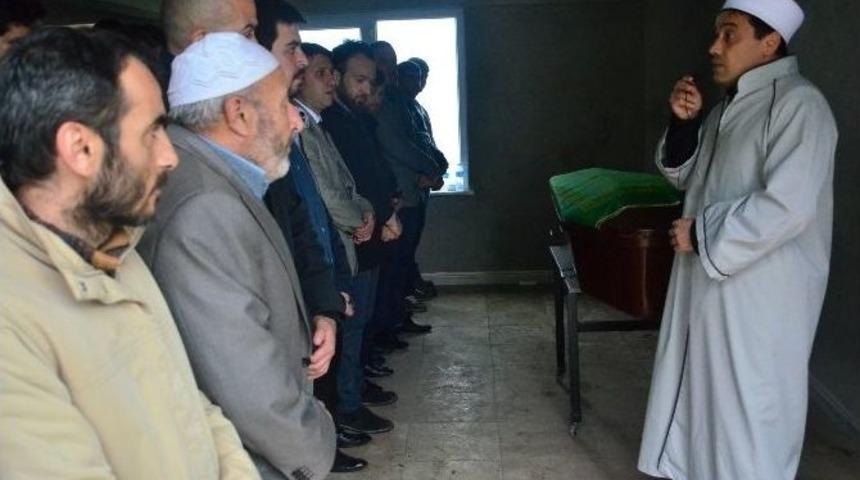 Feci Kazada Hayatını Kaybeden Kenan Uzun Son Yolculuğuna Uğurlandı