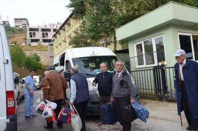 Huzurevinin Üzerine İstinat Duvarı Çöktü