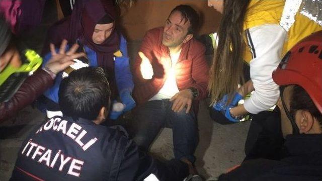 Bacağı Mazgallara Sıkışan Engelli Vatandaşı İtfaiye Kurtardı 1