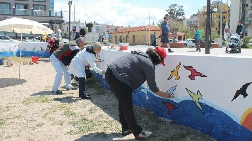 Doğallığı Yok Eden Kuşadası Belediyesi Şimdi Yapay G&uuml;zellik İ&ccedil;in Seferber Oldu