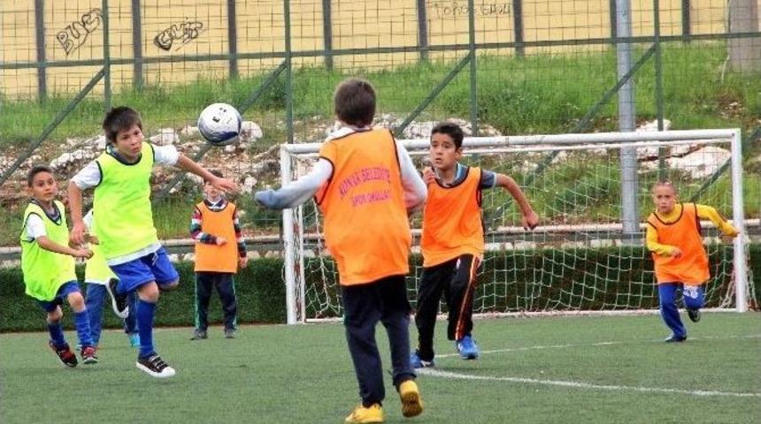 Geleceğin Yıldızları Konak&rsquo;ta Boy G&ouml;sterdi