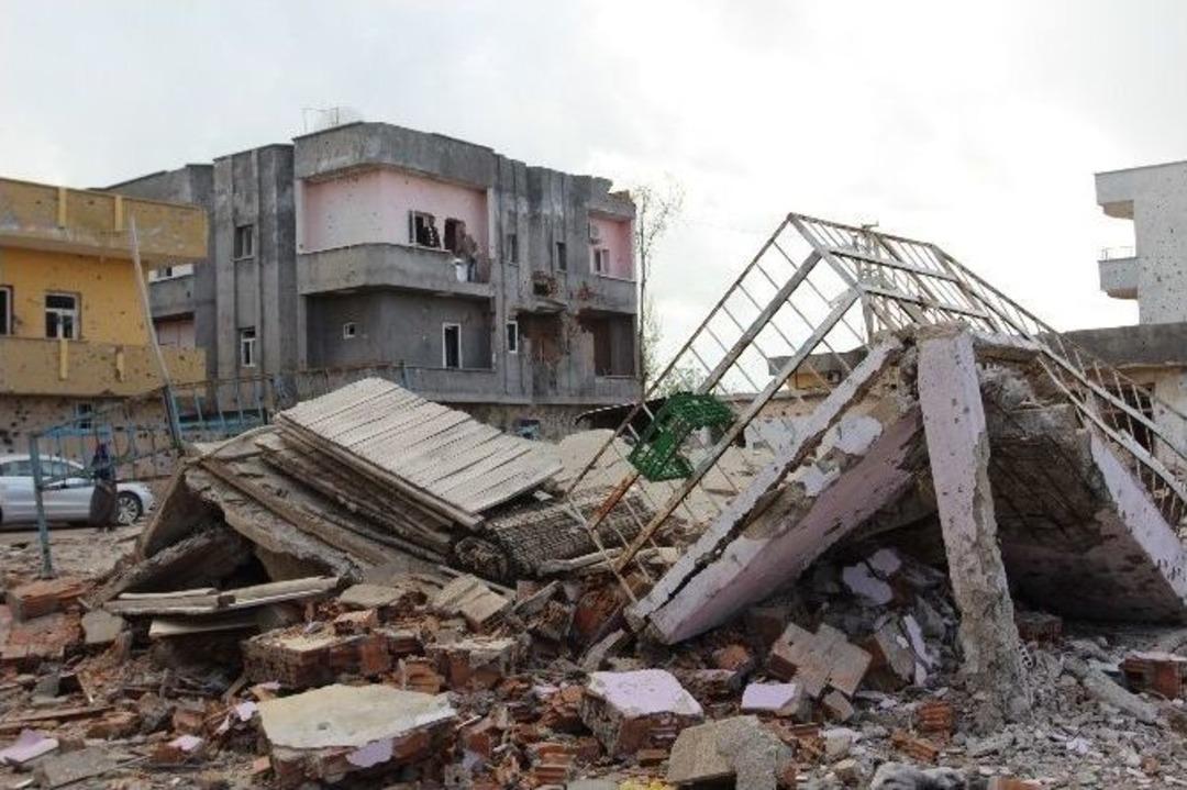 İdil&rsquo;de Evleri Zarar G&ouml;ren Vatandaşlar Camilerde Kalıyor