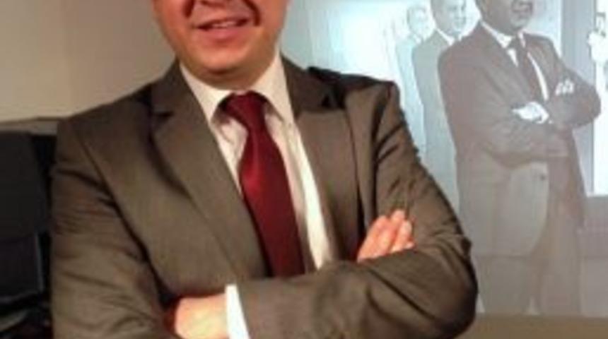 Batuhan Yaşar: "y&uuml;zde 94 Oy Ve 15 Metrelik Hendek"