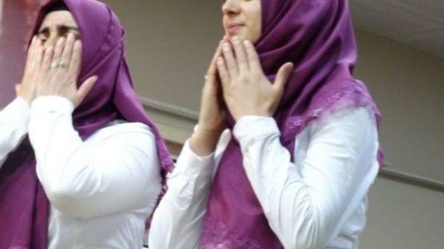 İşitme Engellilerden Duygulandıran Kutlu Doğum Programı