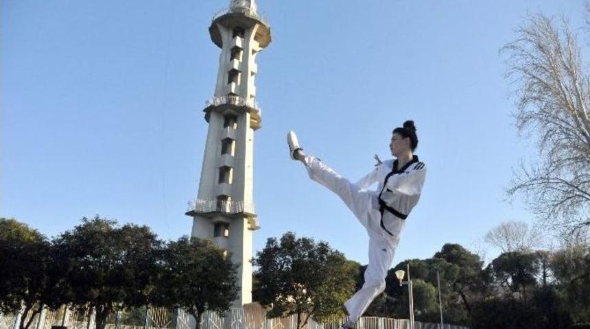 Simge, Avrupa Biletini Kaptı