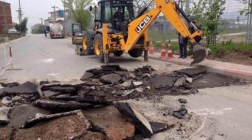 Barbaros Mahallesine Sıcak Asfalt Atağı