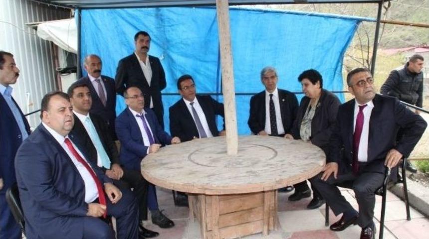 Chp Heyeti Y&uuml;ksekova&rsquo;ya Alınmadı