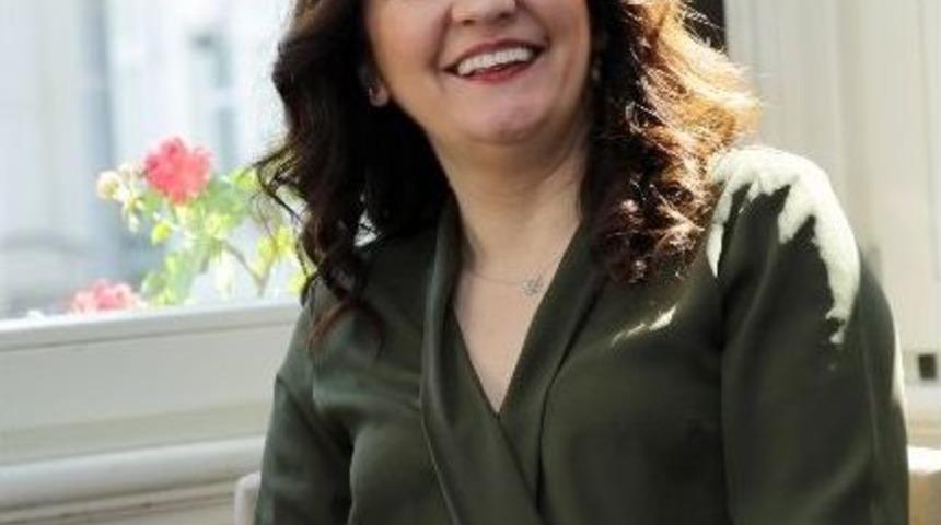 Diyetisyen Akdur: &ldquo;diyet Bisiklete Binmek Gibidir, İleriye Bakmak Gerekir&rdquo;