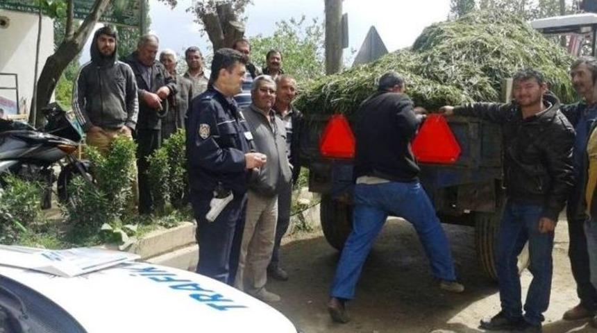 &Ouml;demiş&rsquo;te G&uuml;venli Trakt&ouml;r Eğitimleri S&uuml;r&uuml;yor