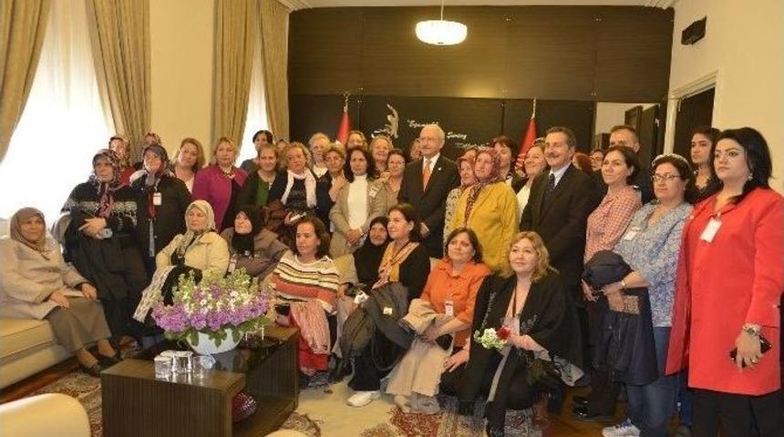 Kılı&ccedil;daroğlu&rsquo;ndan Eskişehirli Kadınlara &lsquo;beraberliğinizi Hi&ccedil; Bozmayın&rdquo; Tavsiyesi